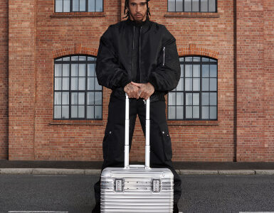 Lewis Hamilton và triệu dặm chu du cùng RIMOWA