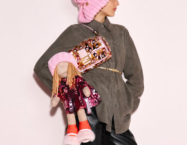 Túi Fendi Lui và bộ charm BFF xinh xắn – Dáng hình mới cho một di sản tròn một thế kỷ